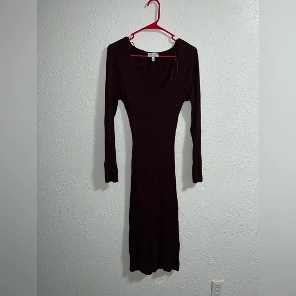 maroon maxi dress - Picture 1 of 3